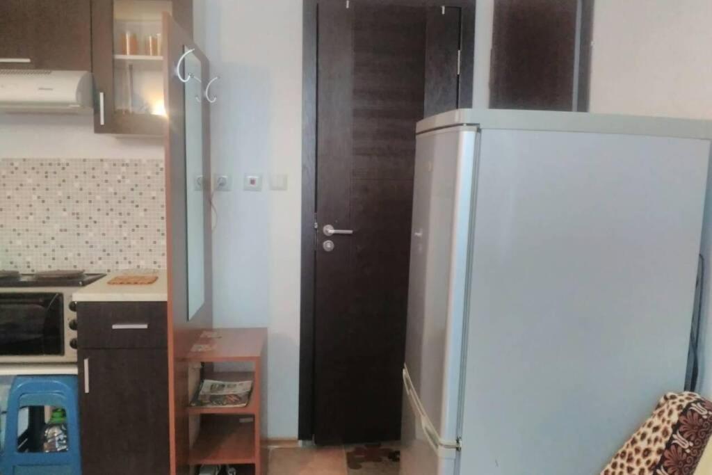 Приятный Отдых В Студии На Море В Сарафово Apartment Burgas ภายนอก รูปภาพ